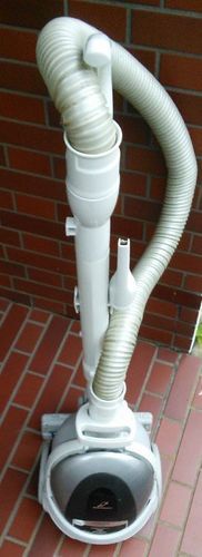 日立　紙パック掃除機
