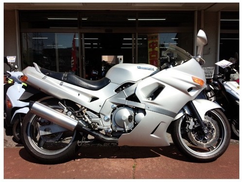 ご成約ありがとうございます。 NO.899 ZZR400 水冷4サイクル並列4気筒エンジン ☆彡