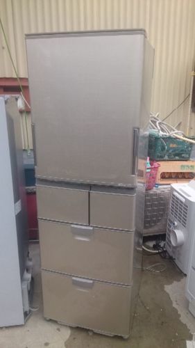 リサイクルショップの蔵出し商品 シャープ 418L 09年式 冷蔵庫