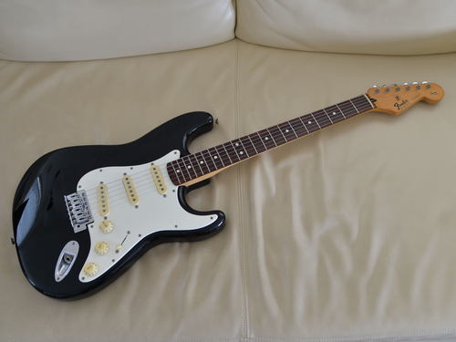 フェンダー　ストラト　Fender Stratocaster