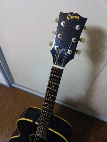 ギブソンをあきらめていたあなたに。 j-100 ブラック