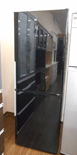 札幌 引き取り AQUA 冷蔵庫 13年製 2ドア 275L おしゃれな黒 清掃済