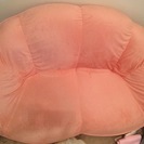 ２人掛け ピンクの可愛いソファ