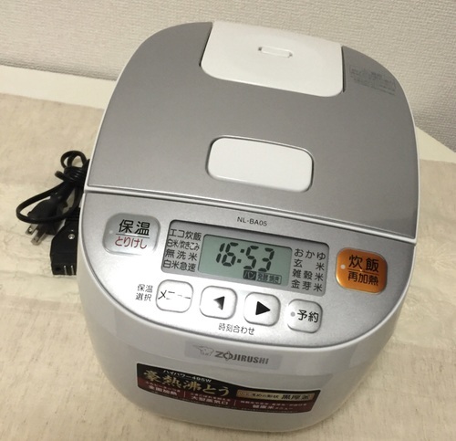 ZOJIRUSHI　象印　炊飯器　３合炊き