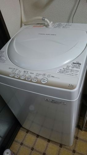 東芝製　洗濯機　AWー４S2　4.2kg　2015年製