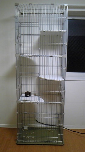 【中古】猫用ゲージ３段　お譲りします。