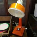 SOLD OUTレトロポップなオレンジの電気スタンド