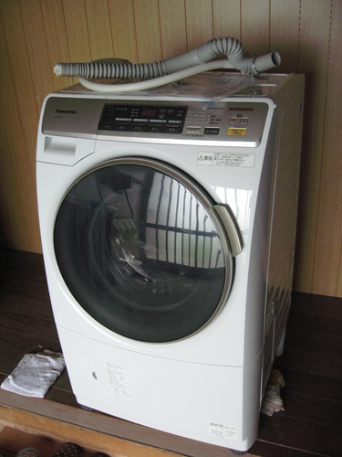 【売れました】パナソニック　ドラム式電気洗濯乾燥機　NA-VH300L