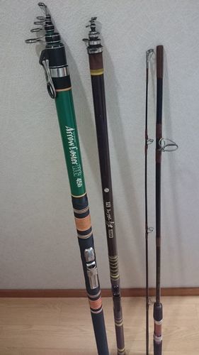 中古 釣竿３種類 竿置き Kazz 三島のスポーツの中古あげます 譲ります ジモティーで不用品の処分