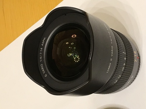 （取引完了）マイクロフォーサーズレンズ　超広角レンズ　LUMIX G VARIO 7-14mm/F4.0 （中古美品）箱無し