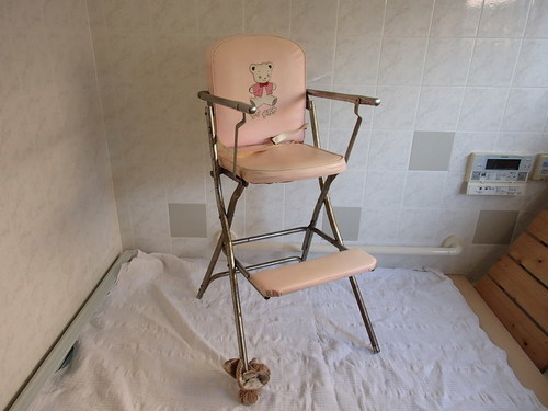 超レア あのファミリア ピンクの子供用ハイチェア