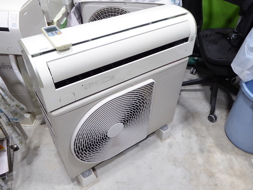 2005年製 TOSHIBA RAS-E406E1ARX 冷暖房エアコン 4.0Kw 14畳～ 3ヶ月保証 完全分解清掃品！