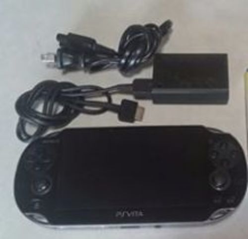 PS VITA  3G wi-fi  本体  朧村正 ソフト付き 中古 セット