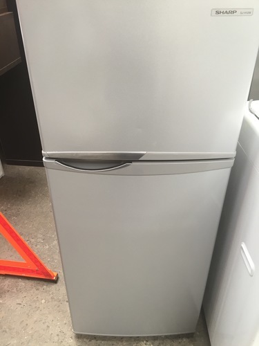 シャープ冷蔵庫　13年式　配送可能！不用品あれば買取も可能！