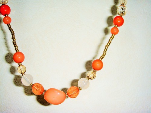 380円ピンク系ビーズロングネックレス こりら 仙台のアクセサリー ネックレス の中古 古着あげます 譲ります ジモティーで不用品の処分