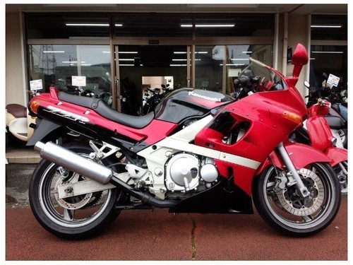 ご成約ありがとうございます。 NO.957 ZZR400 水冷4サイクル4気筒エンジン 後期モデル ☆彡