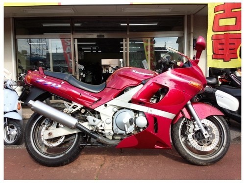 ご成約ありがとうございます。 NO.924 ZZR400 水冷4サイクル4気筒エンジン ☆彡