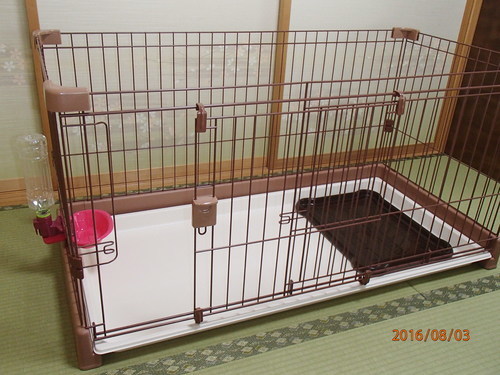美品 ペットケージ 小型犬用 給水器 トイレトレー付 あこまる 南桜井のその他の中古あげます 譲ります ジモティーで不用品の処分