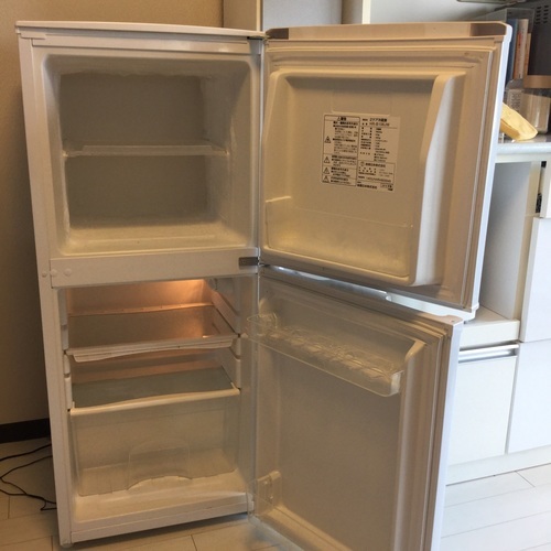 ⭐️⭐️ほぼ未使用、ピカピカ の単身用冷凍冷蔵庫、106L  2014年製品⭐️⭐️