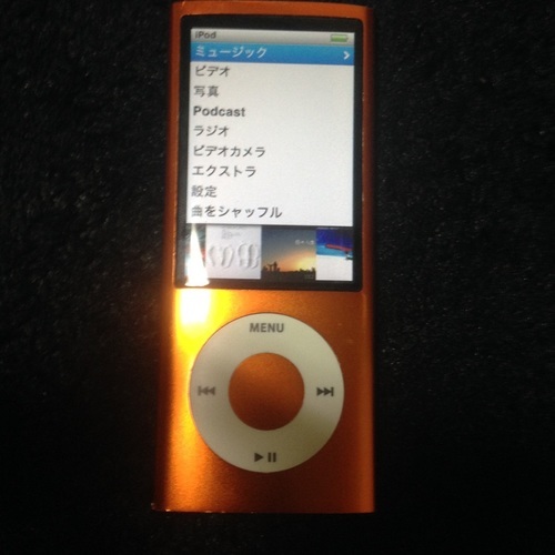 【送料無料】iPodnano　第５世代　16GB　ケーブル付