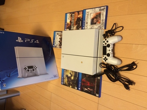 値下げ中　PS4　本体 汚れあり　ソフト付き