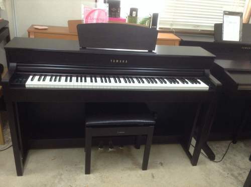 ヤマハ　CLP-535R　2015年製　　　￥100,000-
