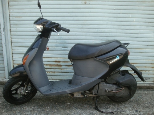 スズキ　レッツ４（ＣＡ４１Ａ）