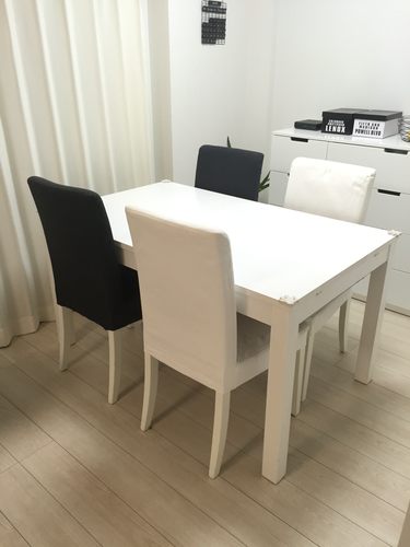 IKEAダイニングテーブルセット  BJURSTA(テーブル)／HENRIKSDAL(チェア)