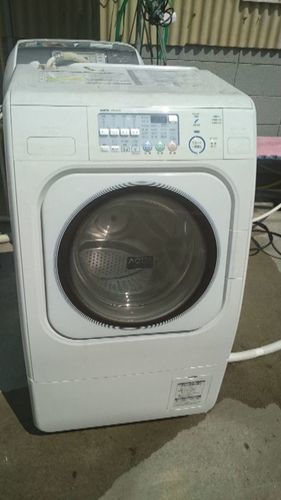リサイクルショップの蔵出し品 2009年 サンヨー 全自動乾燥機付き洗濯機