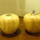 リンゴ型ソルトシェーカー&ペッパーミル