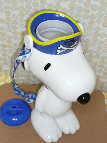 Usjで購入のスヌーピードリンクホルダー みう 十三のノベルティグッズの中古あげます 譲ります ジモティーで不用品の処分