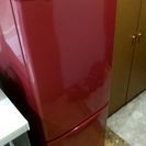 日立製 赤い冷蔵庫
