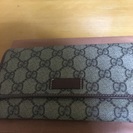 GUCCI長財布 本物 訳あり