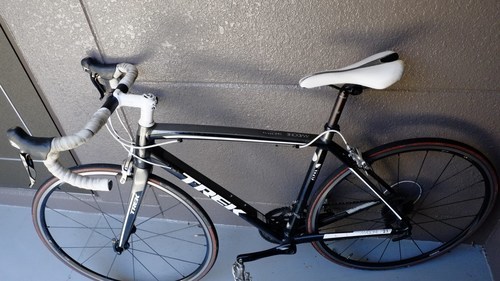 TREK Madone 2.1 105仕様　ブラック　2013年モデル　　訳あり　（条件により5000円値下げ可）(現在取引中)