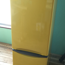 東芝製黄色い冷蔵庫