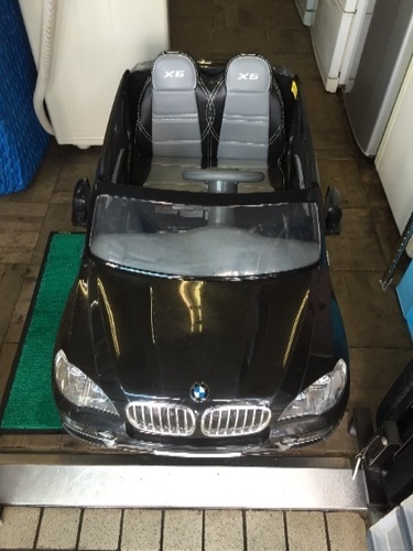 トイザらス AVIGO 電動乗用 BMW