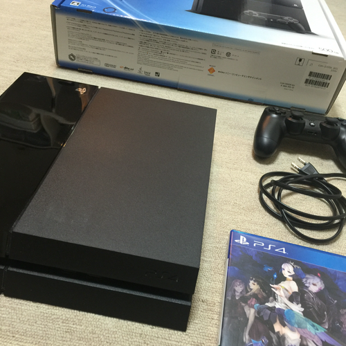PlayStation 4 ジェット・ブラック 500GB (CUH-1100AB01)