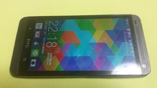HTC HTL22 beatsスピーカー搭載