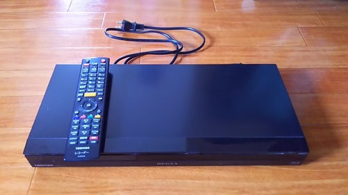 東芝　レコーダー　DBR-Z310　中古
