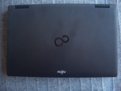 FUJITSU 　ノートパソコン　すぐに使用できます