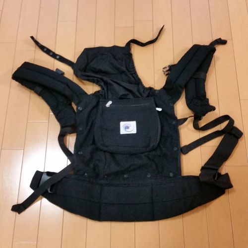 美品　エルゴ　抱っこ紐　ブラック