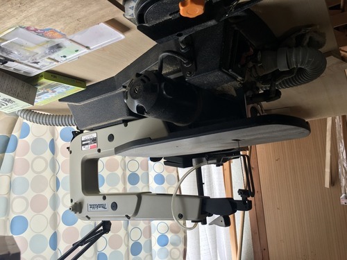 売ります　電動糸鋸　マキタMSJ401