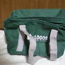 LOGOS　の　クーラーバッグ　です。未使用　美品です。　小さめ