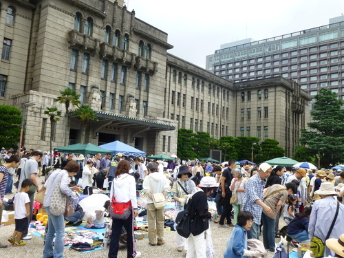いらなくなったらいる人へ市役所前フリーマーケット 京都市役所前広場 ごみげんきょうと 京都市役所前のフリーマーケット のイベント参加者募集 無料掲載の掲示板 ジモティー