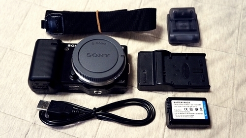 SONY NEX-5 ブラックボディ＋おまけ多数