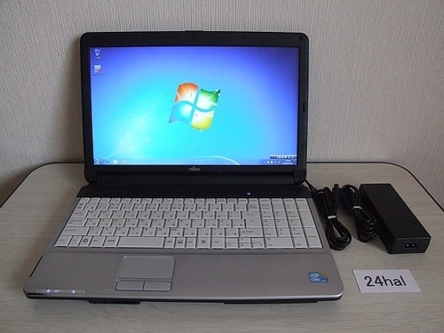 Fujitsu LIFEBOOK A530/AX ノートパソコン