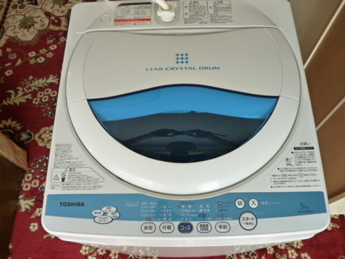 東芝全自動洗濯機　5kg　2012年製　風乾燥機能付き