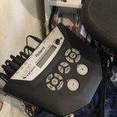 【送料無料】Rolandの電子ドラムセット(椅子、フットペダル付)