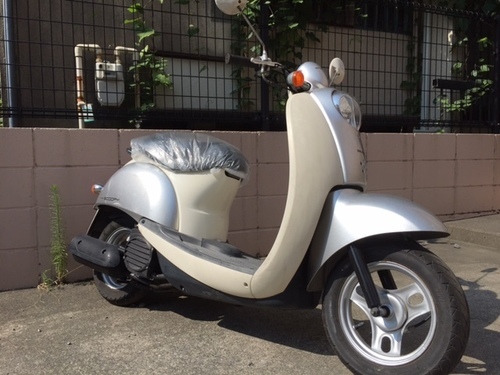 売り切れました！ありがとうございます。HONDA　スクーピー　サイドスタンド付き　シルバー　鹿児島市