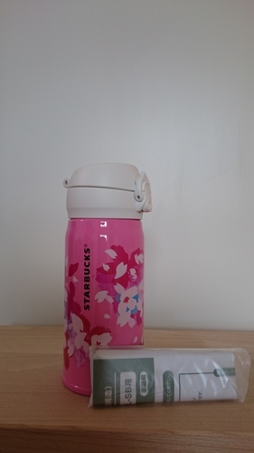 お引渡し日限定 サーモスstarbucks さくら ハンディー ステンレスボトル 350ml 梅酒 新横浜の食器 その他 の中古あげます 譲ります ジモティーで不用品の処分